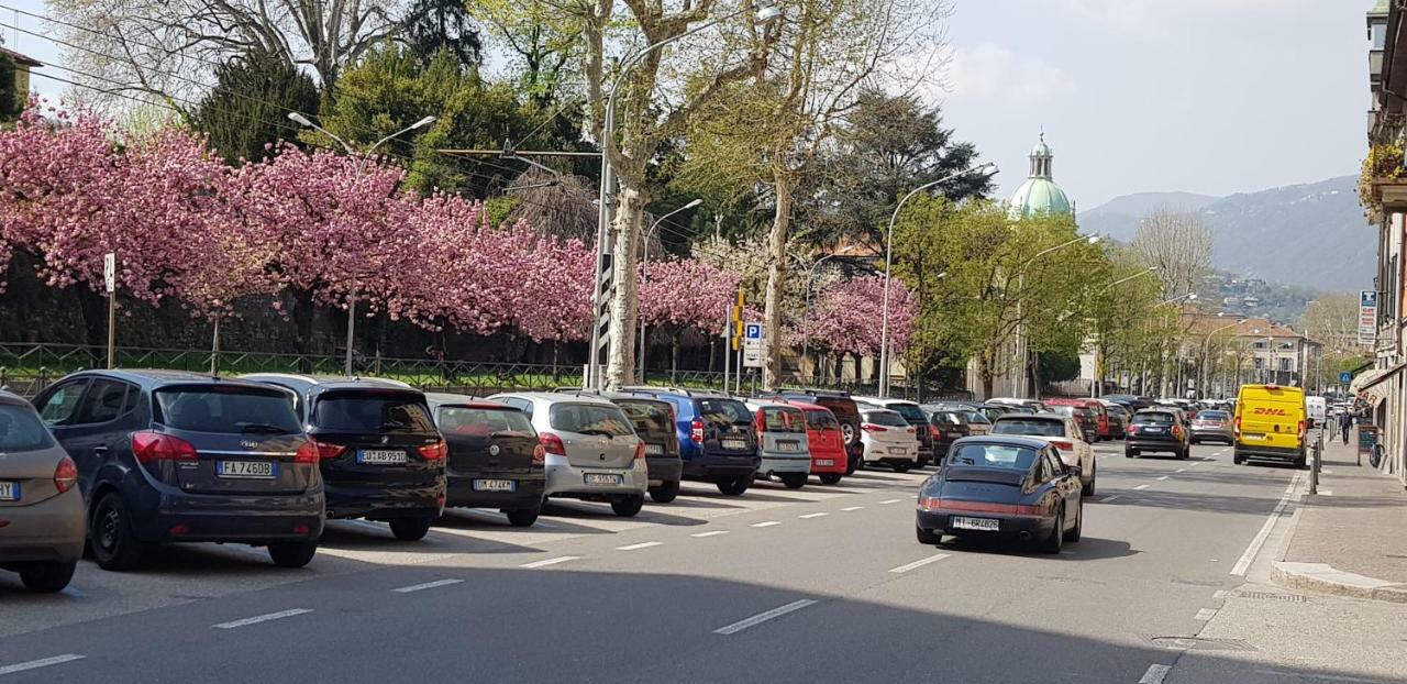 La Perla Sul Lago Di Como Con Parcheggio Exterior photo
